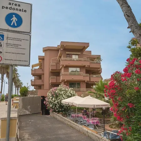 Marino Monolocale A 20 Mt Dal Mare * San Lorenzo al Mare